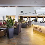 Hotel Petaeys Tyrväntö