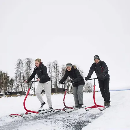 Petaeys 4* Tyrväntö